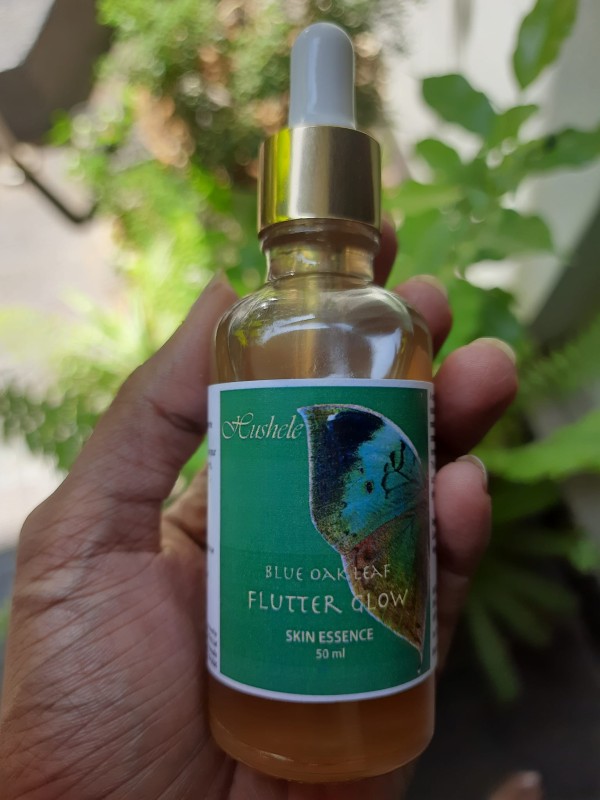 Hushele 100% Natural Flutter Glow Skin Essence - Blue Oak Leaf 50ml