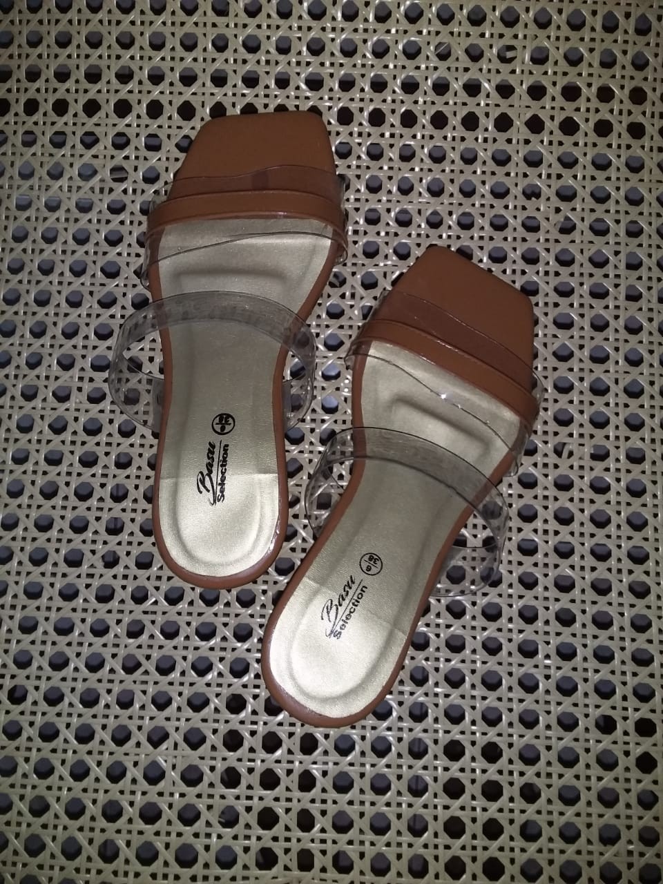 brown heel Basu ladies shoes