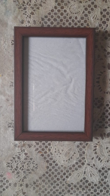6×4 inch photo frame ½" brown